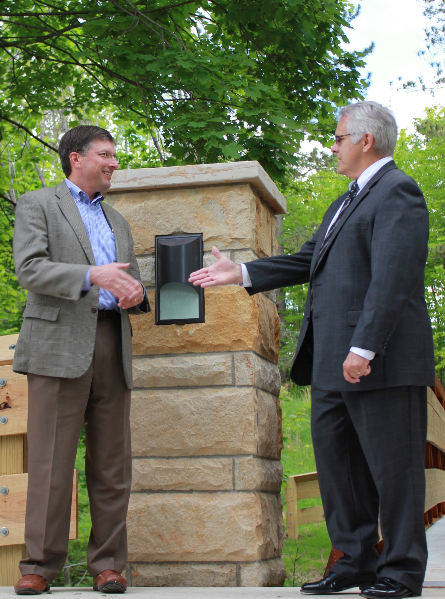 North Lake Park pedestrian bridge is open 